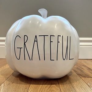 Rae Dunn “Grateful” Pumpkin